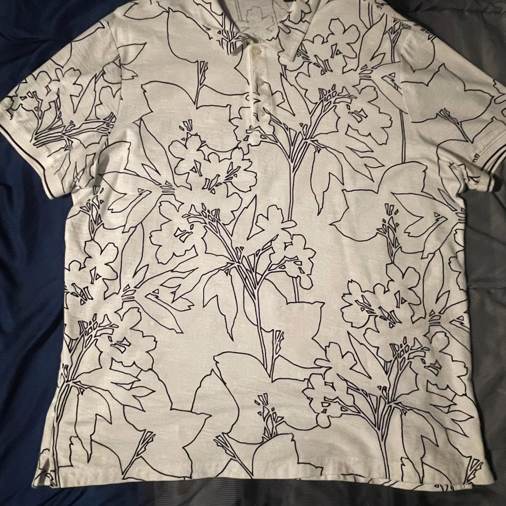 Perry Ellis - Picture 2 of 3